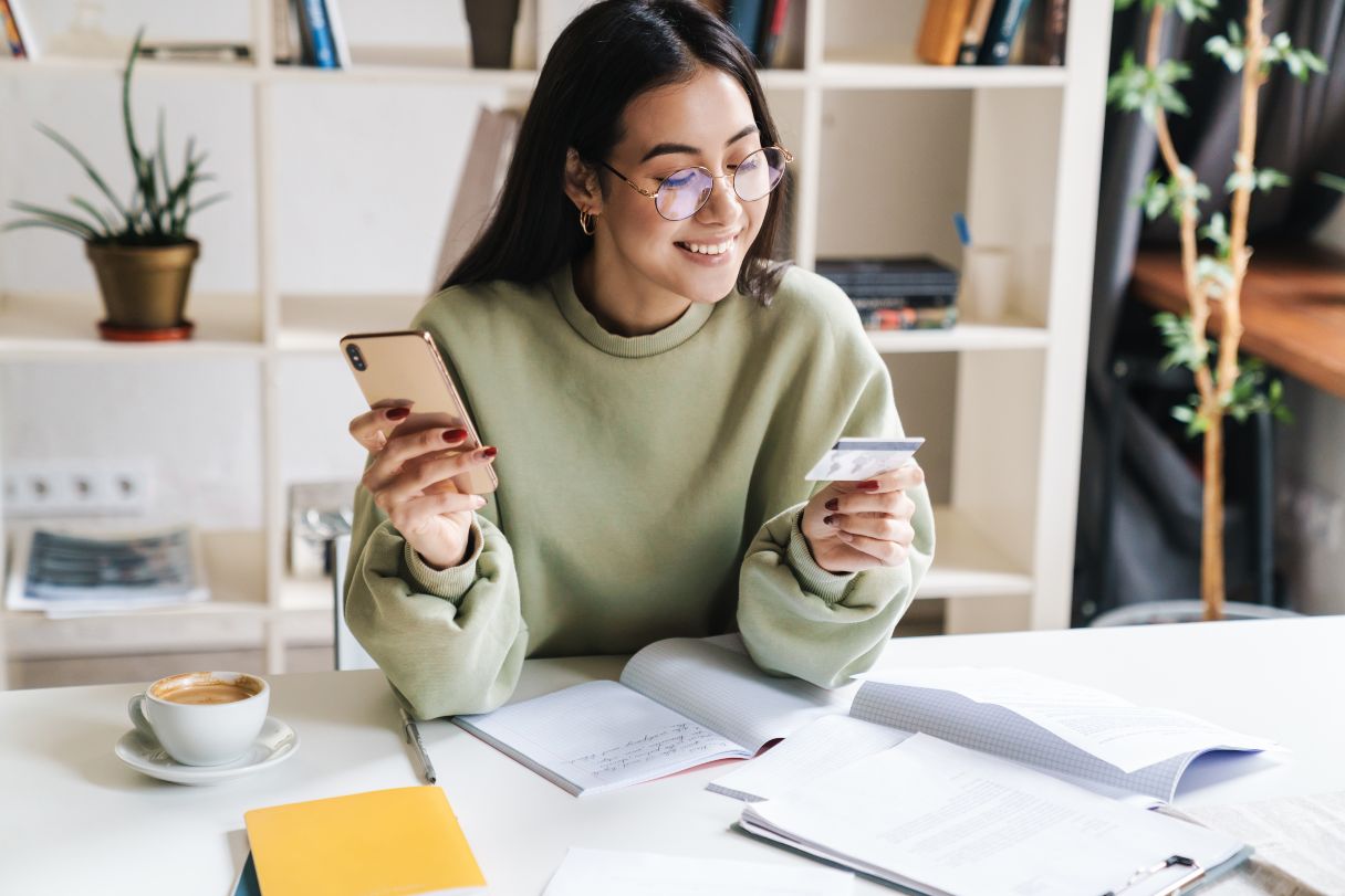 How Do Credit Cards Work?